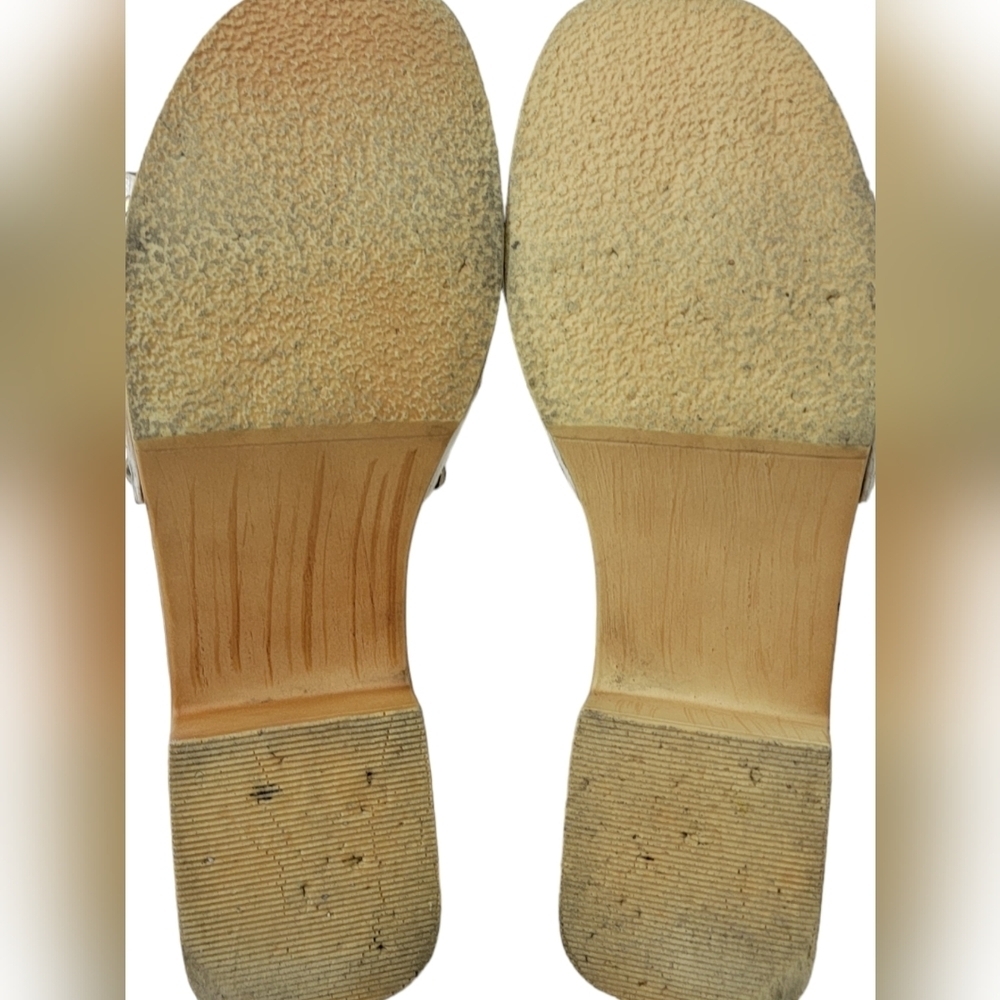 Steve Madden Woody 10M small heeled slides with goldtone chain accents. SEE MORE - Picture 3 of 8